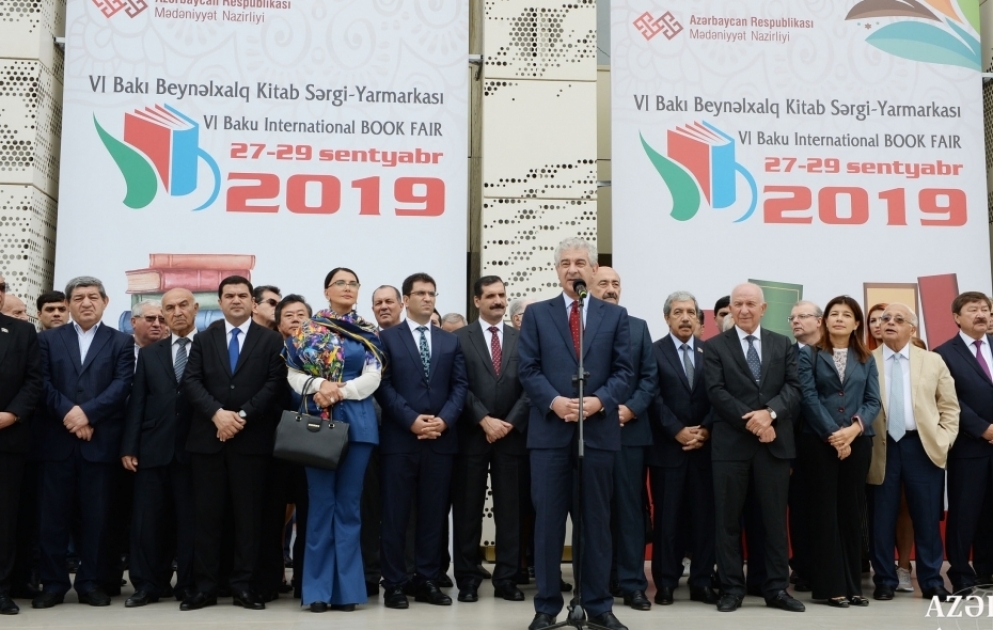 VI Bakı Beynəlxalq Kitab Sərgi-Yarmarkasının açılışı olub VİDEO