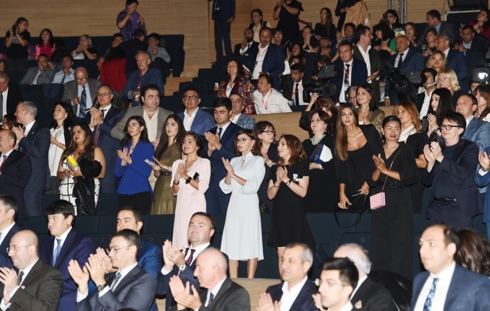 Second Nasimi Festival of Poetry, Arts and Spirituality ended with gala play staged at Heydar Aliyev Center  First Vice-President Mehriban Aliyeva attended the event VIDEO