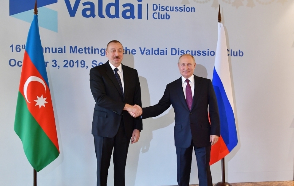 Entretien des présidents azerbaïdjanais et russe à Sotchi VIDEO