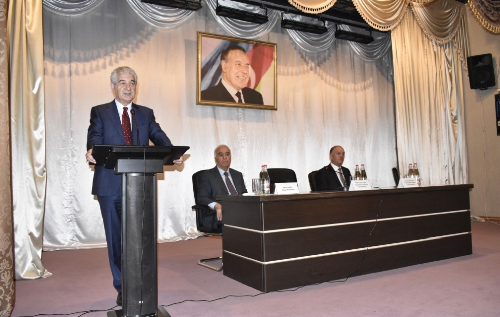 YAP Yevlax şəhər təşkilatının ərazi ilk partiya təşkilatları sədrlərinin iştirakı ilə müşavirə keçirilib VİDEO