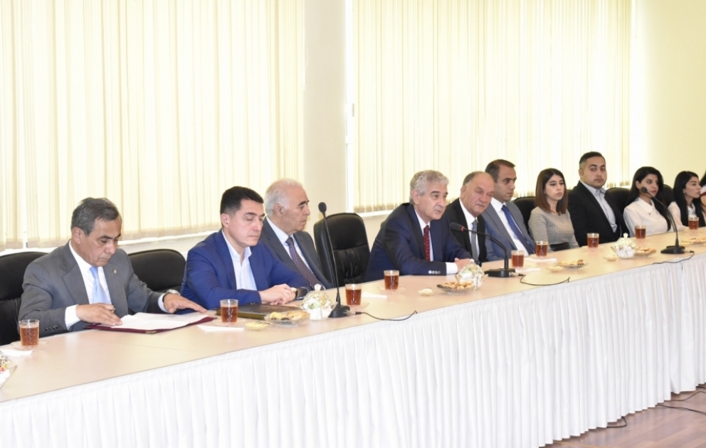 Yeni Azərbaycan Partiyasının təşkilatçılığı ilə Yevlaxda gənclərlə görüş keçirilib VİDEO