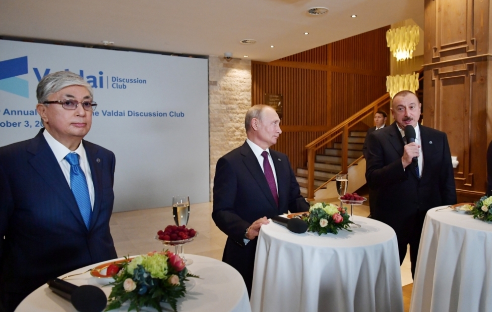 Dövlət başçılarının “Valday” Beynəlxalq Diskussiya Klubunun XVI illik iclasının iştirakçıları ilə qeyri-formal görüşü olub VİDEO