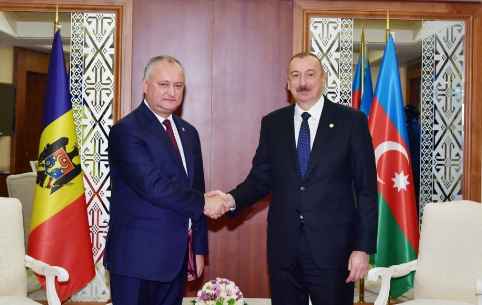 President Ilham Aliyev met with Moldovan President Igor Dodon VIDEO