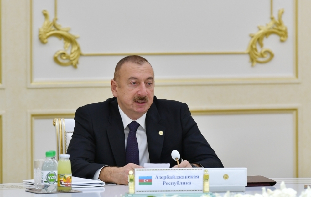 Президент Ильхам Алиев в Ашгабаде принял участие в заседании Совета глав государств СНГ в узком составе ОБНОВЛЕНО 2 ВИДЕО
