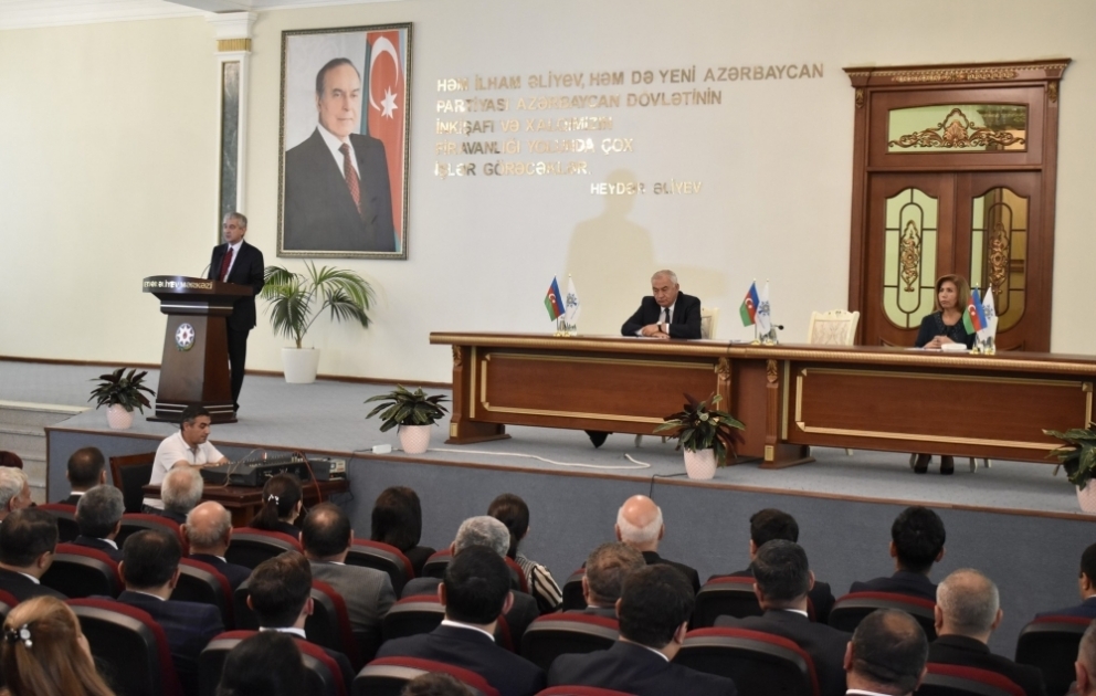 YAP Füzuli rayon təşkilatının ərazi ilk partiya təşkilatları sədrlərinin iştirakı ilə müşavirə keçirilib VİDEO