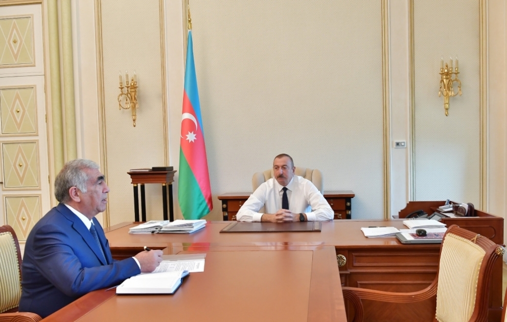 Prezident İlham Əliyev Azərbaycan Avtomobil Yolları Dövlət Agentliyinin idarə heyətinin sədrini qəbul edib YENİLƏNİB VİDEO