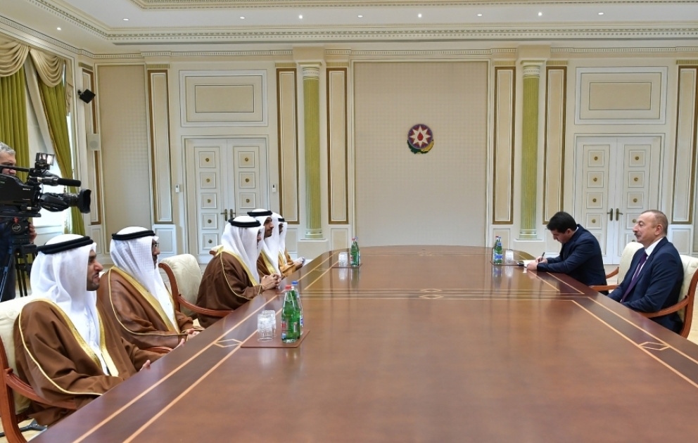 Le président de la République rencontre une délégation dirigée par le ministre d’Etat aux Affaires étrangères des EAU VIDEO