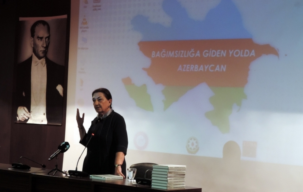 В Анкаре состоялась конференция на тему «Азербайджан на пути к независимости» ВИДЕО