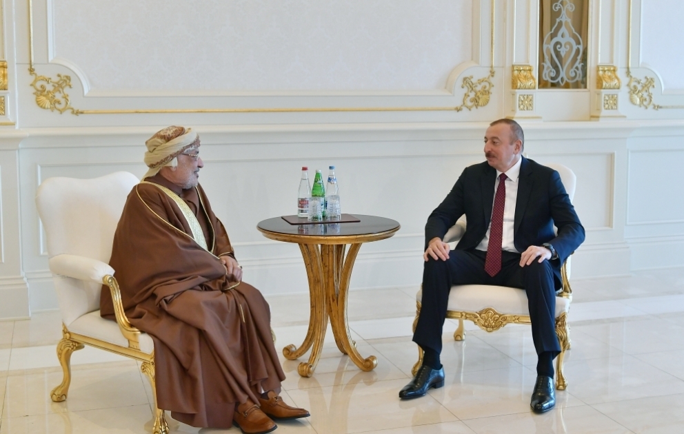 Le président Ilham Aliyev rencontre une délégation menée par le président du Conseil d’Etat d’Oman VIDEO