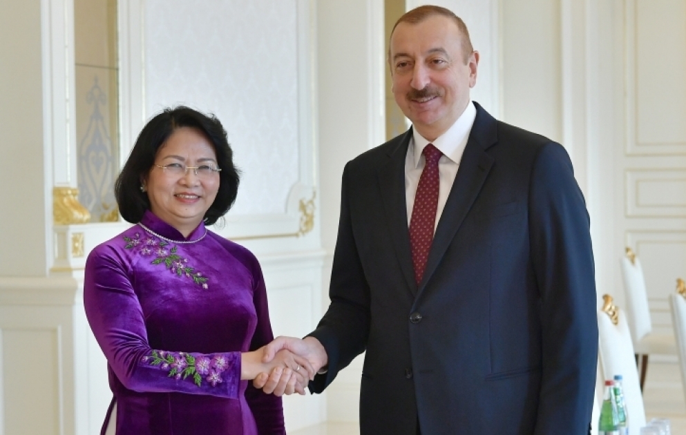 Staatspräsident Ilham Aliyev empfängt Vizepräsidentin der Sozialistischen Republik Vietnam VIDEO