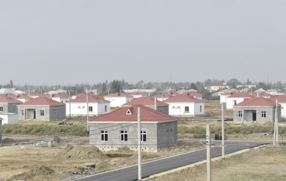 Ağcabədidə 645 məcburi köçkün ailəsi üçün yeni qəsəbələrin inşası yekunlaşmaq üzrədir  FOTO VİDEO