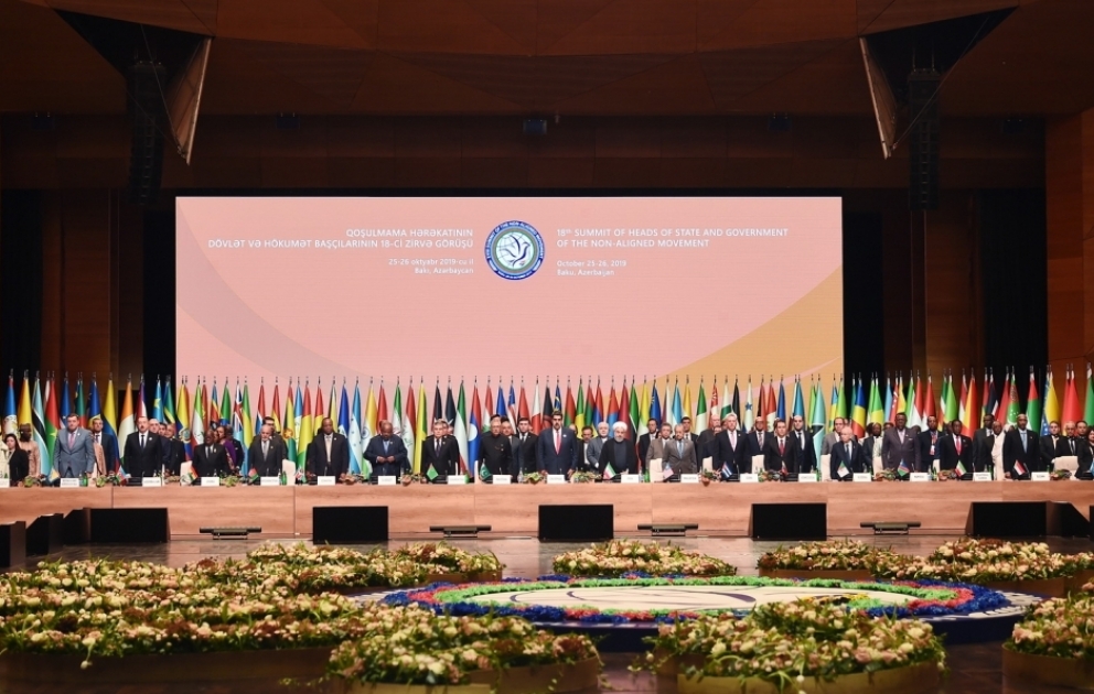 Bakıda Qoşulmama Hərəkatına üzv ölkələrin dövlət və hökumət başçılarının XVIII Zirvə Görüşü işə başlayıb  YENİLƏNİB 4 VİDEO