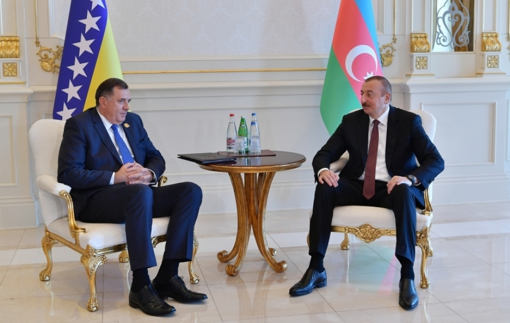 Prezident İlham Əliyev Bosniya və Herseqovinanın Rəyasət Heyətinin Sədri Milorad Dodik ilə görüşübYENİLƏNİB VİDEO