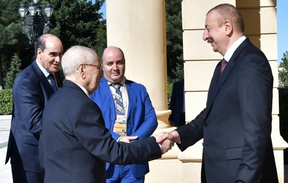 Entretien du président azerbaïdjanais avec son homologue algérien à Bakou VIDEO