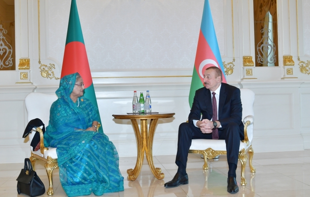 Le président Ilham Aliyev rencontre la Première ministre du Bangladesh VIDEO