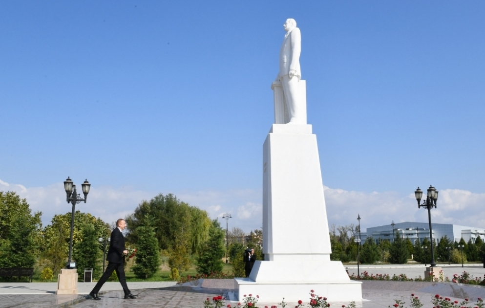 Präsident Ilham Aliyev zu Besuch im Rayon Agdasch eingetroffen VIDEO