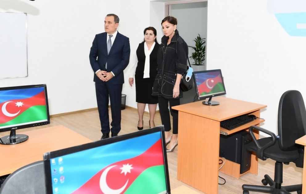 Birinci vitse-prezident Mehriban Əliyeva Pirşağıdakı 10 saylı internat məktəbində əsaslı təmirdən sonra yaradılan şəraitlə tanış olub VİDEO