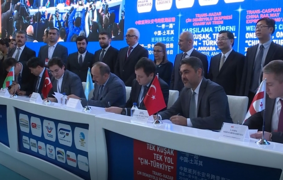 Bakı-Tbilisi-Qars dəmir yolu ilə Avropa istiqamətində hərəkət edən “China Railway Express” blok qatarı Ankaradan yola salınıb VİDEO