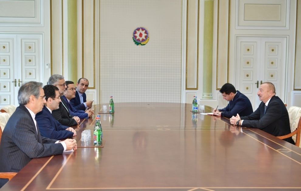 Staatspräsident Ilham Aliyev empfängt iranische Delegation VIDEO