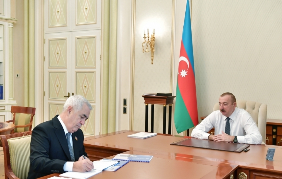 Президент Ильхам Алиев принял председателя Закрытого акционерного общества «Азербайджанские железные дороги» ВИДЕО