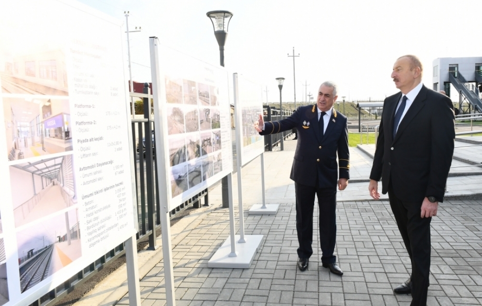 Präsident Ilham Aliyev weiht Bahnstation “Pirschaghi“ ein VIDEO