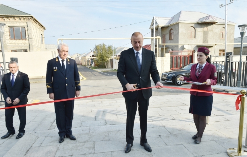 Prezident İlham Əliyev Bakı dairəvi dəmir yolunun Sabunçu-Pirşağı xəttinin yenidənqurmadan sonra açılışında iştirak edib YENİLƏNİB VİDEO