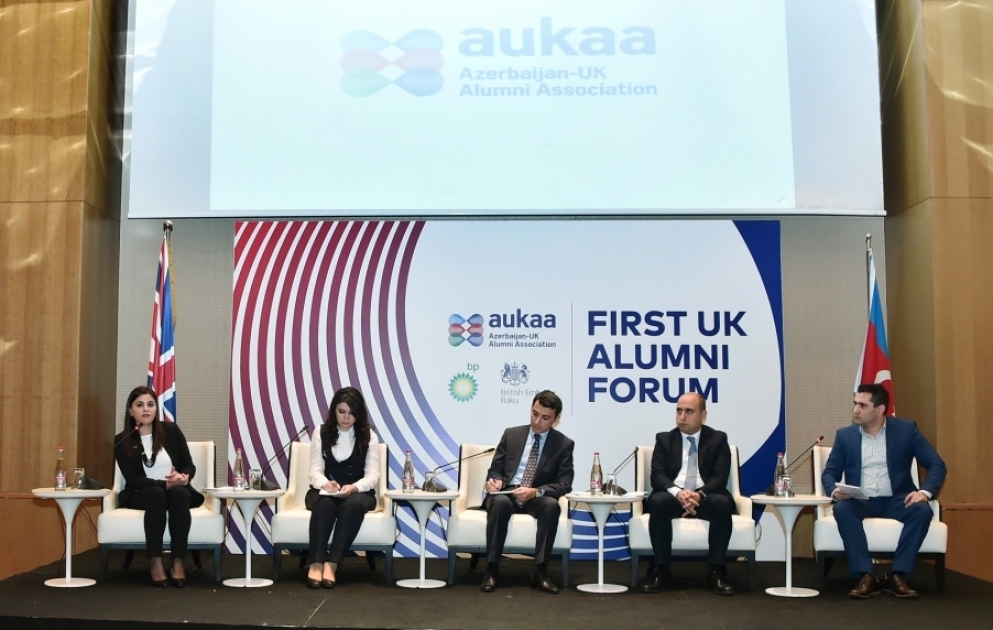 Böyük Britaniyada təhsil almış azərbaycanlı məzunların birinci forumu keçirilib VİDEO