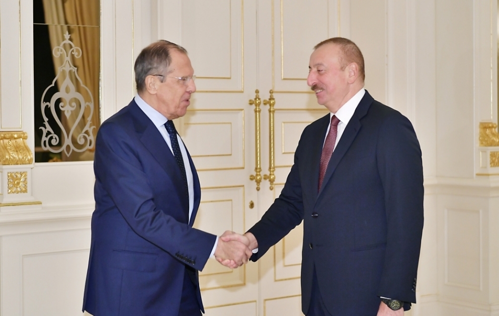 Президент Азербайджана Ильхам Алиев принял министра иностранных дел России ВИДЕО