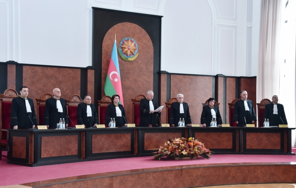 Пленум Конституционного суда принял постановление о соответствии роспуска Милли Меджлиса Конституции  ОБНОВЛЕНО ВИДЕО
