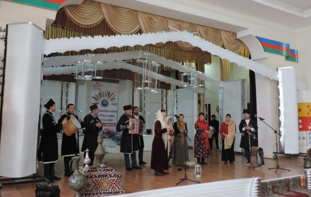 Qusarda keçirilən festivalda azsaylı xalqların folklor kollektivləri və ifaçıları çıxış ediblər VİDEO