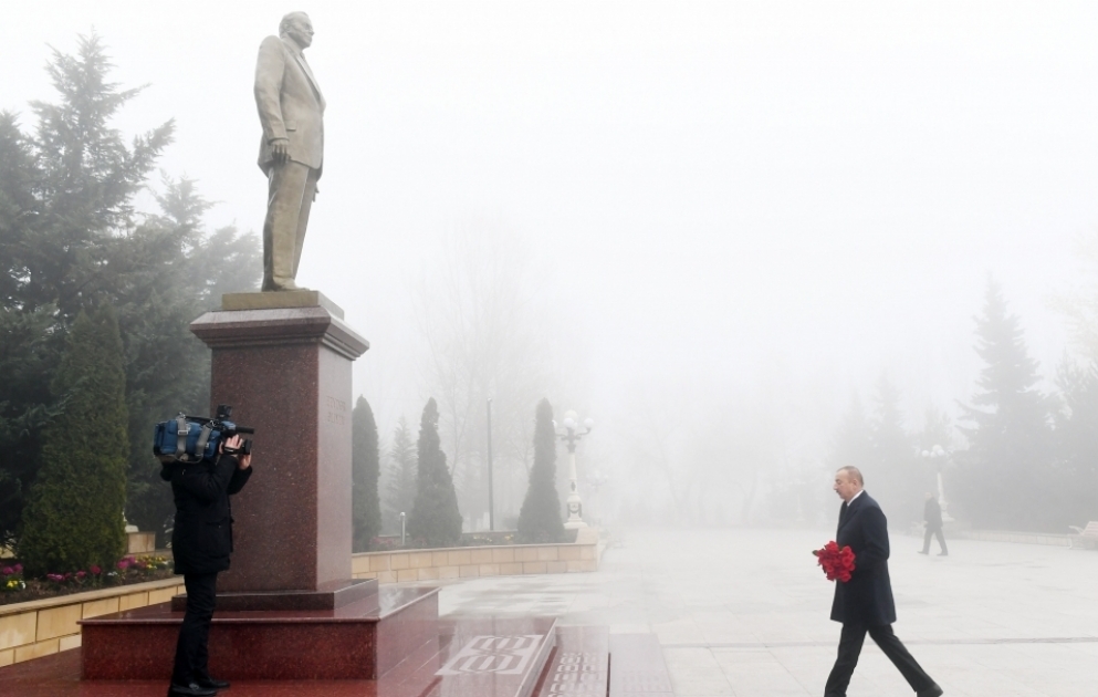 Präsident Ilham Aliyev zu Besuch in Schamachi VIDEO