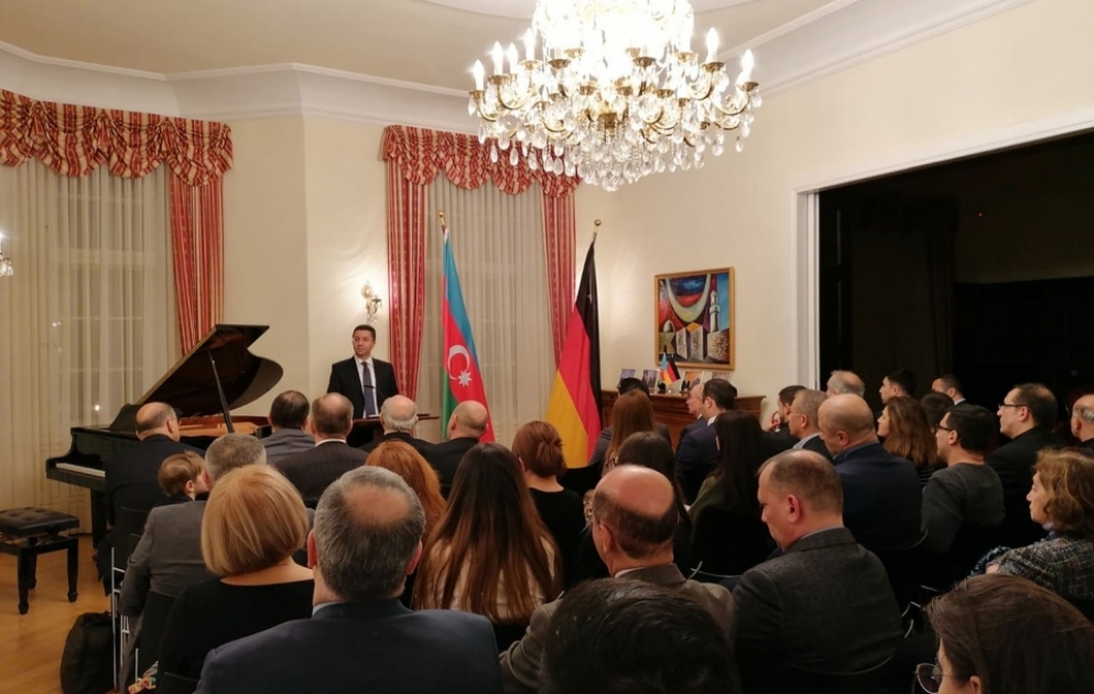 Ulu Öndər bütün fəaliyyətini Azərbaycanın yüksəlişinə və inkişafına həsr edib VİDEO