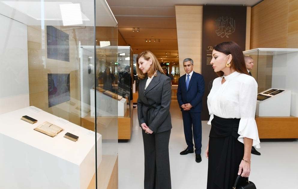 Azerbaijan`s First Vice-President Mehriban Aliyeva and Ukrainian first lady Yelena Zelenskaya visited Heydar Aliyev Center VIDEO