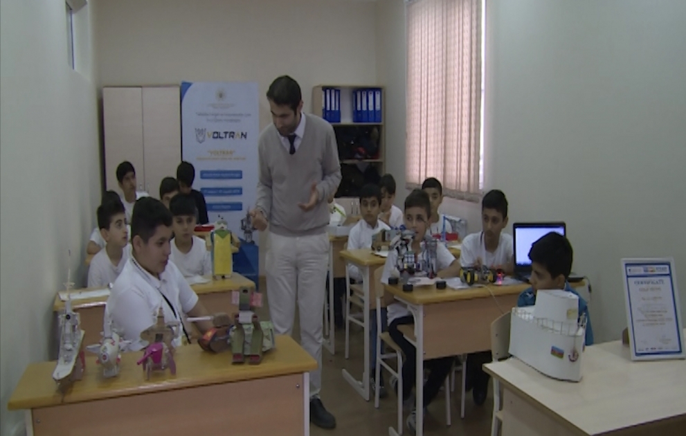 Astaralı şagirdin ordumuz üçün hazırladığı mühəndis-istehkam cihazı “İdeya çempionu” adına layiq görülüb - REPORTAJ VİDEO