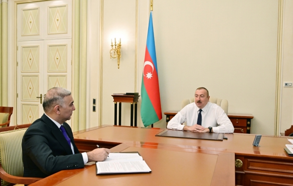 Prezident İlham Əliyev Vüqar Əhmədovu “Azərişıq” ASC-nin sədri vəzifəsinə təyin olunması ilə əlaqədar qəbul edib VİDEO