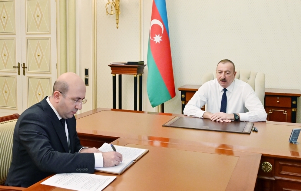 Präsident Ilham Aliyev empfängt neuen Vorsitzenden von Komitee für Stadtplanung und Architektur VİDEO