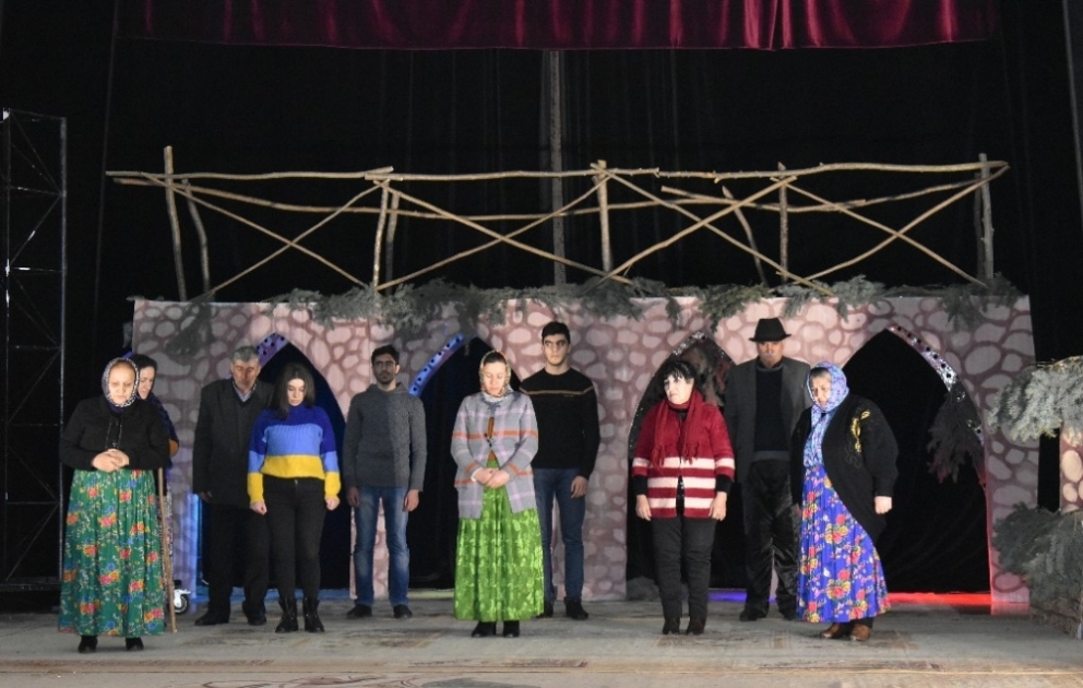Qusar Dövlət Ləzgi Dram Teatrı “Əsir qadın” tamaşasının nümayişinə başlayır VİDEO