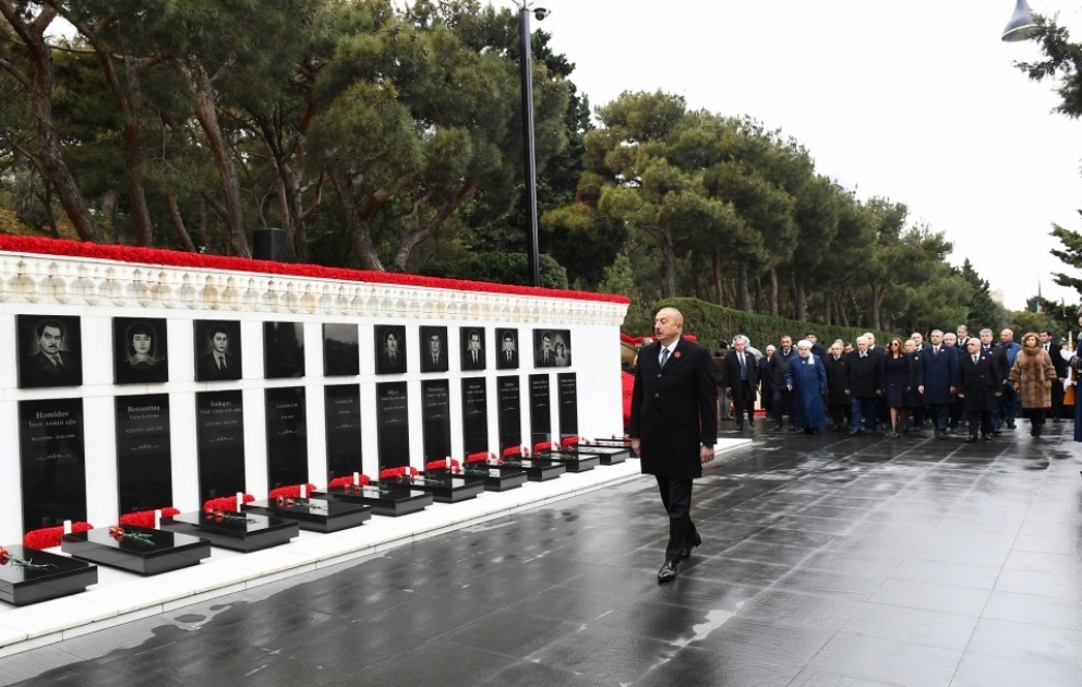 President Ilham Aliyev paid tribute to 20 January martyrs VIDEO
