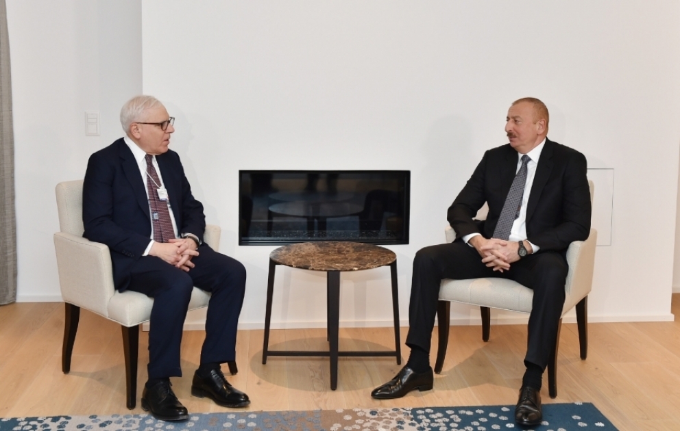 Rencontre du président Ilham Aliyev avec le cofondateur du « Groupe Carlyle » à Davos VIDEO
