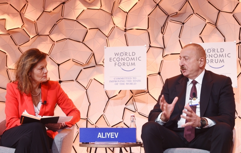 WEF in Davos: Präsident Ilham Aliyev nimmt an Panel zum Thema “Strategische Vision für Eurasien“ teil VIDEO