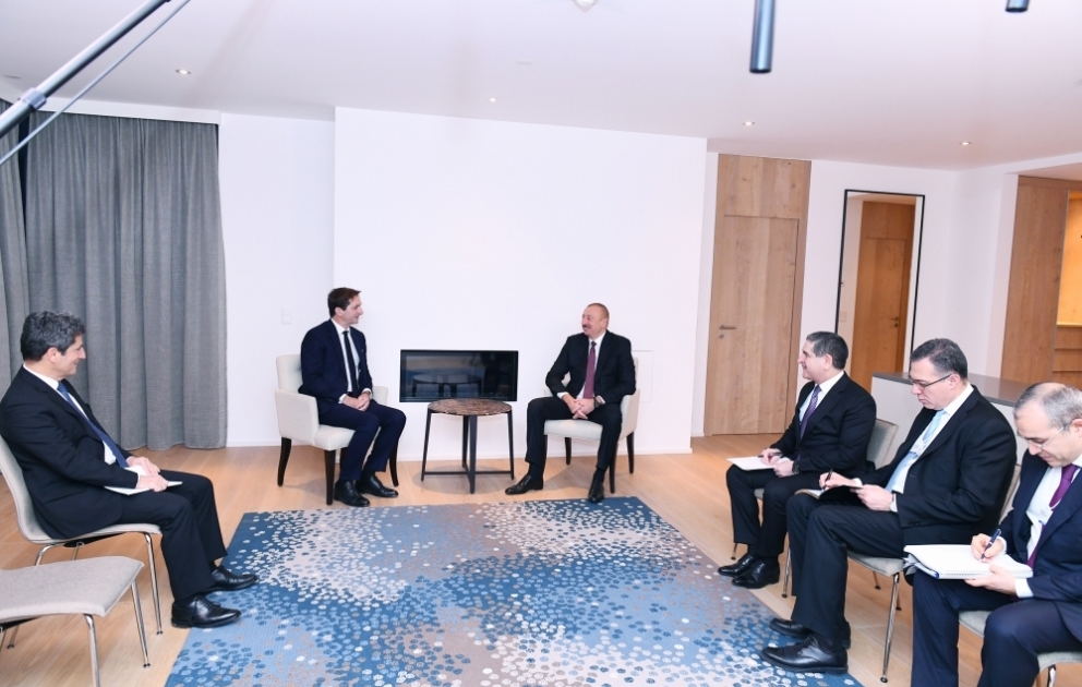 Entretien du président azerbaïdjanais avec le directeur général du groupe Suez à Davos VIDEO