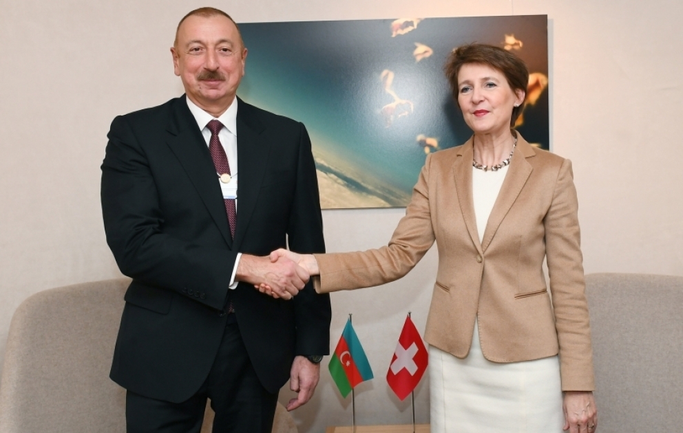 Präsident Ilham Aliyev trifft in Davos Schweizer Bundespräsidentin Simonetta Sommaruga VIDEO