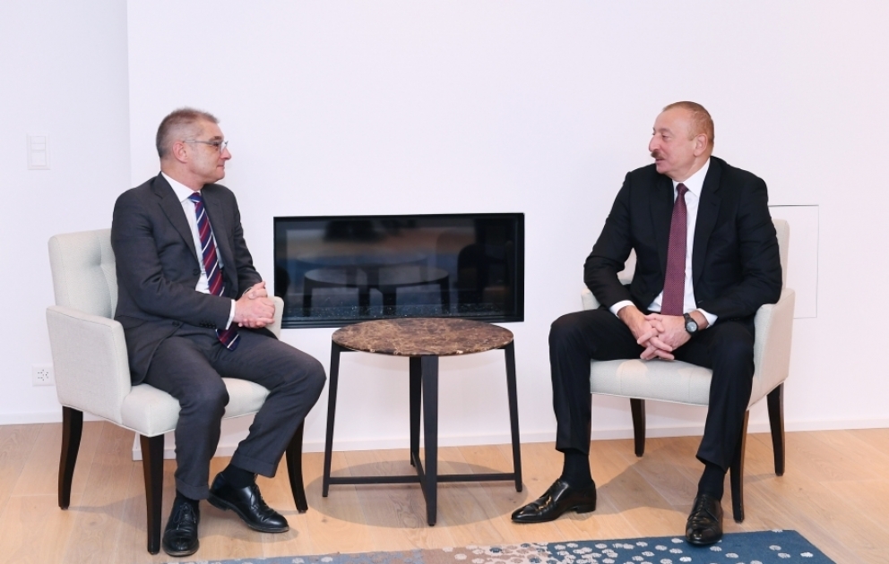 Procter and Gamble Europe bildet Regionalzentrum in Baku VIDEO