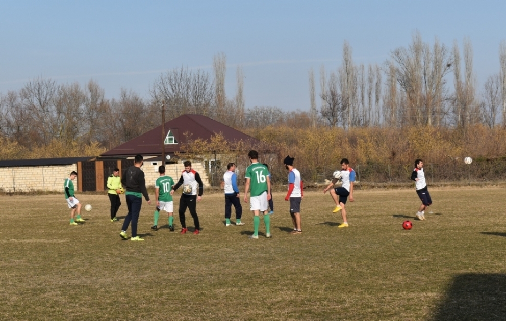 Həm futbol klubunun təsisçisi, həm məşqçisi, həm də oyunçusudur – Qusardan REPORTAJ VİDEO