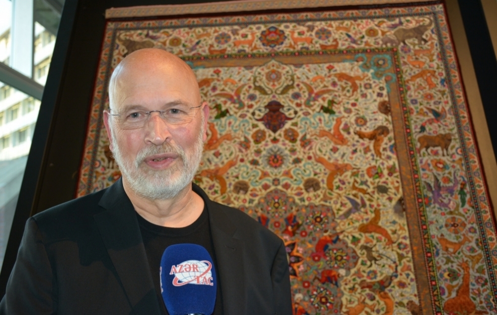 Filip Jüj: Azərbaycan xalçalarından ruhlanaraq xalça toxumağı öyrəndim VİDEO