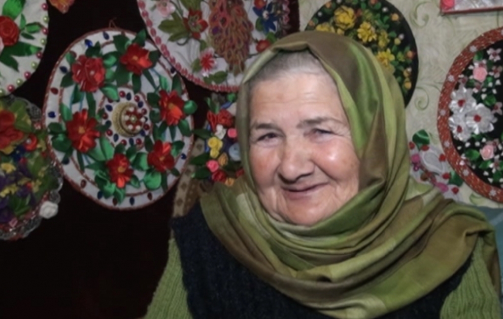 Surə nənənin sevgi ilə yaratdığı əl işləri FOTO VİDEO