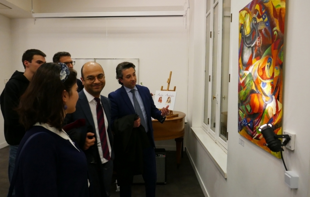 Paris İncəsənət və Mədəniyyət Ali Məktəbində Azərbaycan qadınına həsr edilmiş sərgi açılıb VİDEO