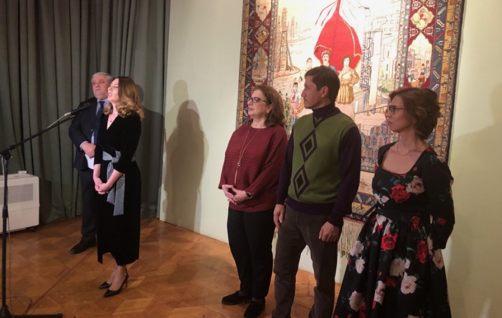 В Москве открылась выставка под названием «Эхо Советского Азербайджана. Ковер. Вышивка. Плакат» ВИДЕО