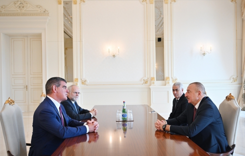 Entretien du président azerbaïdjanais avec le président du Conseil d’administration de Stadler Rail AG VIDEO