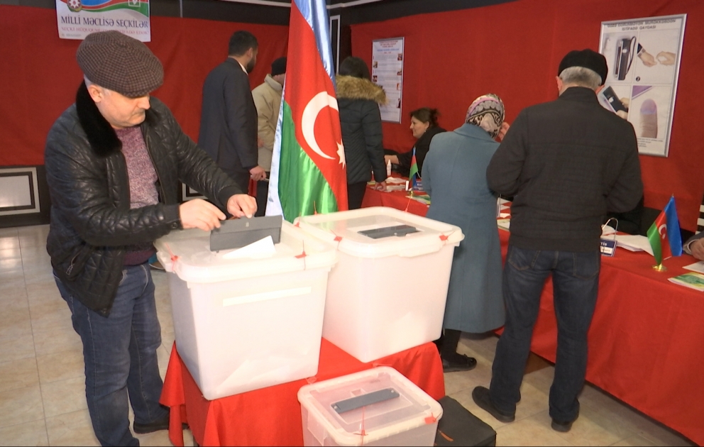 Seçici Tura Səttarova: Hamını öz səsvermə hüququndan istifadə etməyə çağırıram VİDEO